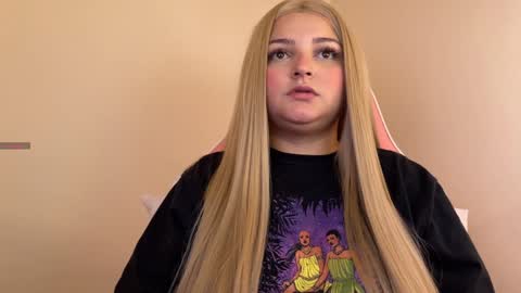 Amandha online show from 2, 1, 2025