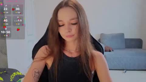 Snapshot of amaneli chatting on 22, 6, 2026 Mila online show from 22, 6, 2026