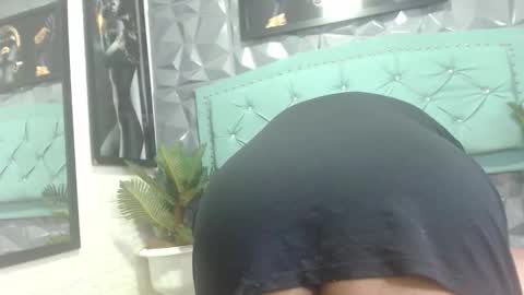 amara__hank online show from 26, 11, 2025