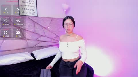 amara velle  online show from 8, 5, 2026
