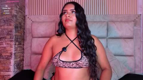 amarahanks_ online show from 27, 2, 2026