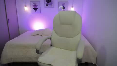 Snapshot of amarantha_ross chatting on 4, 10, 2025 Amarantha online show from 4, 10, 2025