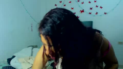 Amara Julia online show from 21, 1, 2025