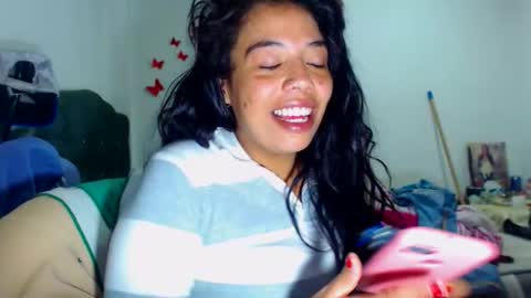 Amara Julia online show from 9, 11, 2025