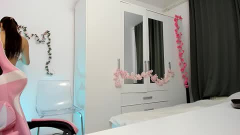 amateur_fitbabex online show from 12, 9, 2025