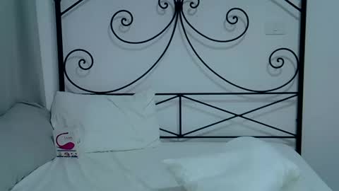 amazingsexygirl online show from 4, 2, 2025