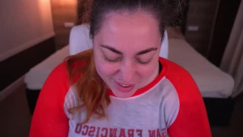 Snapshot of amazonkastar chatting on 13, 9, 2025 Ellie online show from 13, 9, 2025