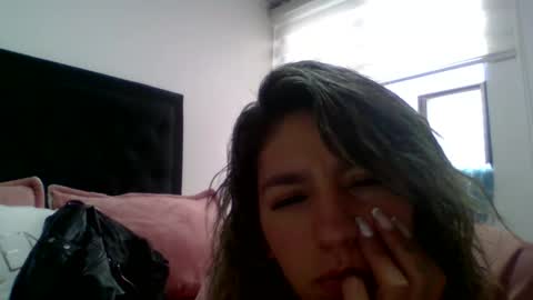 Snapshot of ambar_cortes chatting on 4, 3, 2026 ambar_cortes online show from 4, 3, 2026