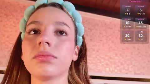 Snapshot of ambar_rosse25 chatting on 27, 10, 2025 Julieta online show from 27, 10, 2025