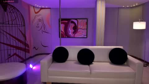 Ambar  online show from 14, 10, 2025