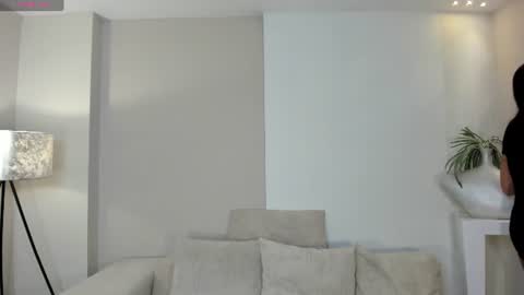 Snapshot of ambarjames_ chatting on 4, 7, 2026 Ambar online show from 4, 7, 2026
