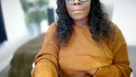 Amoya online show from 31, 10, 2025