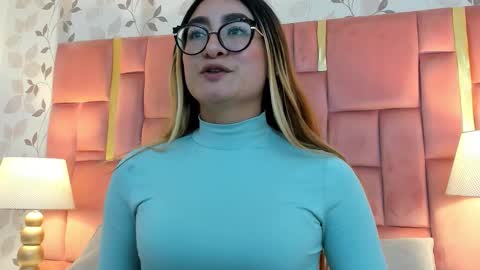 Snapshot of ambarsantany chatting on 3, 11, 2025 AmbarSantany  online show from 3, 11, 2025