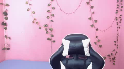 Snapshot of ambel_rose chatting on 15, 2, 2025 ambel_rose online show from 15, 2, 2025