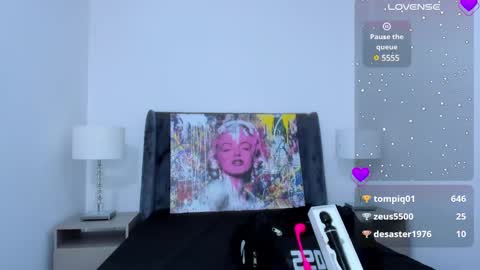 Snapshot of amber_adams_ chatting on 17, 12, 2024 Amber online show from 17, 12, 2024