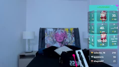 Snapshot of amber_adams_ chatting on 18, 12, 2024 Amber online show from 18, 12, 2024