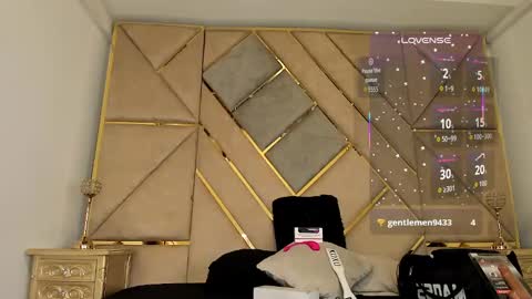 Snapshot of amber_adams_ chatting on 16, 9, 2025 Amber online show from 16, 9, 2025