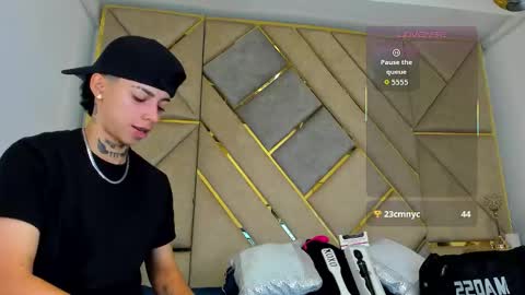 Snapshot of amber_adams_ chatting on 15, 10, 2025 Amber online show from 15, 10, 2025