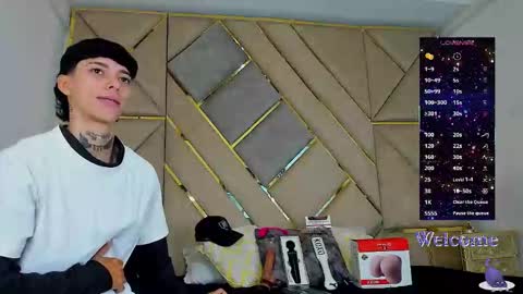 Snapshot of amber_adams_ chatting on 6, 11, 2025 Amber online show from 6, 11, 2025