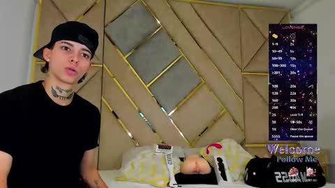 Snapshot of amber_adams_ chatting on 11, 11, 2025 Amber online show from 11, 11, 2025