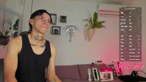 Snapshot of amber_adams_ chatting on 14, 12, 2025 Amber online show from 14, 12, 2025