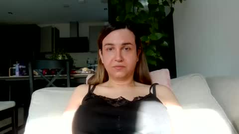 Elena online show from 21, 10, 2025