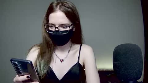 Amber non-nude model online show from 30, 11, 2025