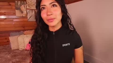 amber_curly online show from 8, 11, 2025