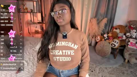 Snapshot of amber_maxwell chatting on 25, 5, 2026 Amber online show from 25, 5, 2026