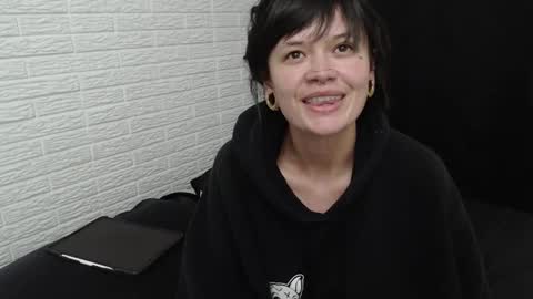 Snapshot of amber_rouss chatting on 21, 2, 2025 ROUSS online show from 21, 2, 2025