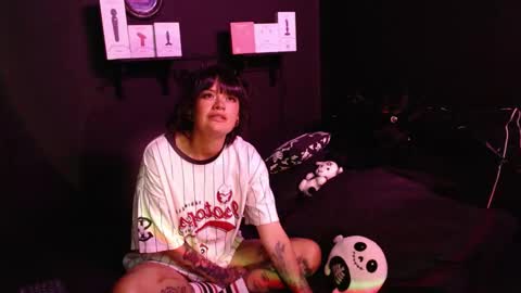 Snapshot of amber_rouss chatting on 1, 10, 2025 ROUSS online show from 1, 10, 2025