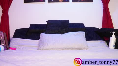     online show from 22, 11, 2025