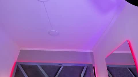 Amber  online show from 20, 2, 2025