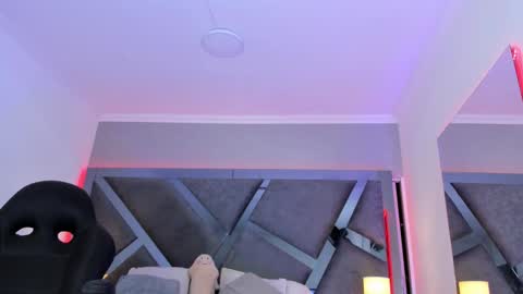 Amber  online show from 7, 3, 2025