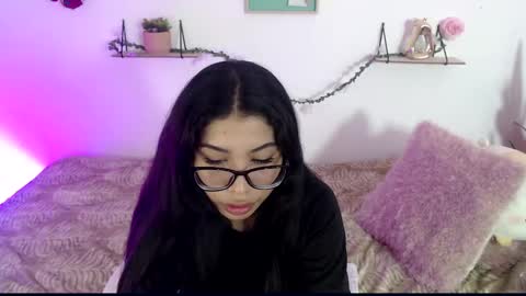 Amber Jeong online show from 8, 1, 2025