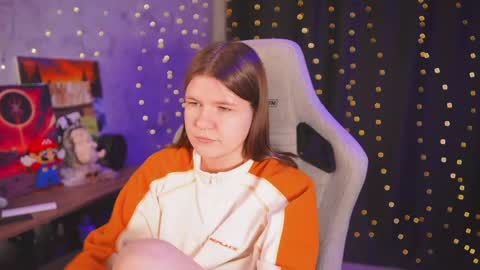 my name is Sonya but you can call me your favorite girl 3 online show from 24, 5, 2026