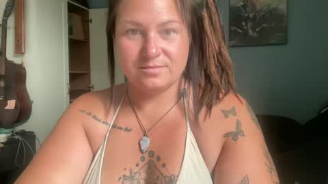 Snapshot of ambermoss7 chatting on 15, 7, 2026 ambermoss7 online show from 15, 7, 2026