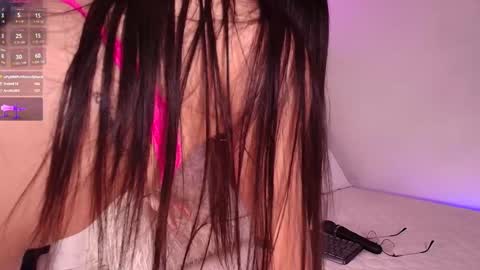 Amber online show from 1, 2, 2025