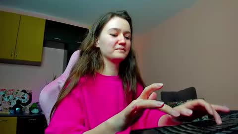 Snapshot of ameli_moon chatting on 1, 12, 2025 Eileen online show from 1, 12, 2025