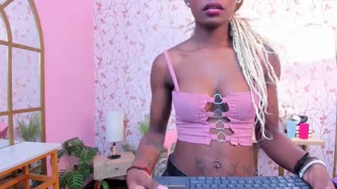 Snapshot of amelia_adms chatting on 18, 9, 2025 Amelia Adams online show from 18, 9, 2025