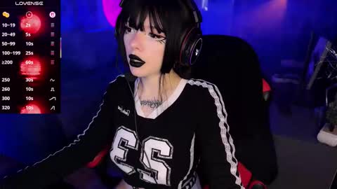 Amelia Aley  online show from 23, 10, 2025