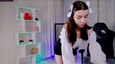 Anna online show from 10, 3, 2025