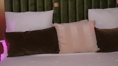 Amelia online show from 5, 12, 2024