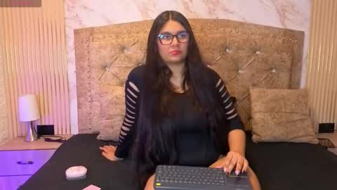 AMELIA CASTELL  online show from 13, 3, 2026