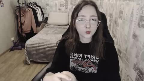 Snapshot of ameliakamishiro chatting on 5, 12, 2024 Amelia online show from 5, 12, 2024