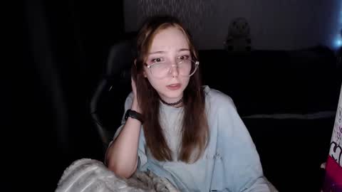 Snapshot of ameliakamishiro chatting on 28, 9, 2025 Amelia online show from 28, 9, 2025