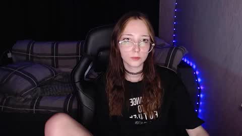 Snapshot of ameliakamishiro chatting on 12, 10, 2025 Amelia online show from 12, 10, 2025