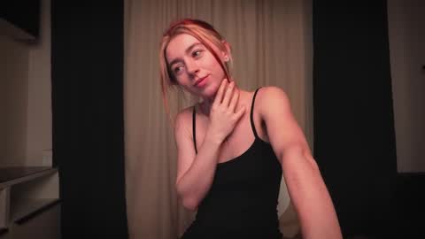 Snapshot of ameliamber0 chatting on 14, 12, 2024 Amelia online show from 14, 12, 2024