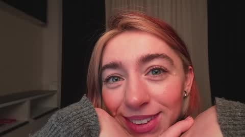 Snapshot of ameliamber0 chatting on 17, 12, 2024 Amelia online show from 17, 12, 2024