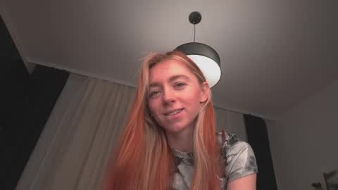 Snapshot of ameliamber0 chatting on 1, 2, 2025 Amelia online show from 1, 2, 2025